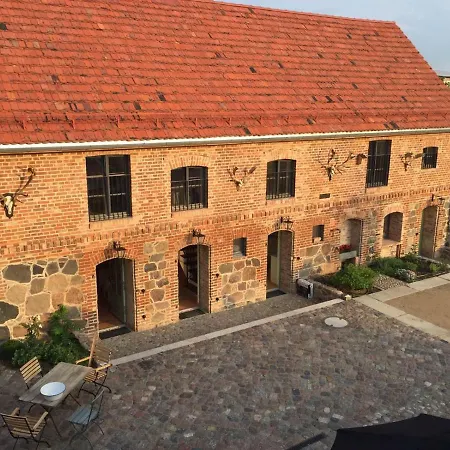 Am Schloss * Meseberg